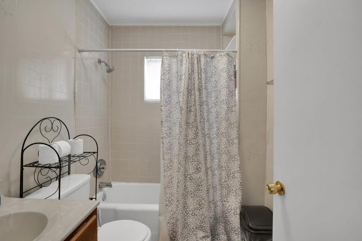2-Bedroom Pet-Friendly Apartment In East 諾克斯維爾 外观 照片