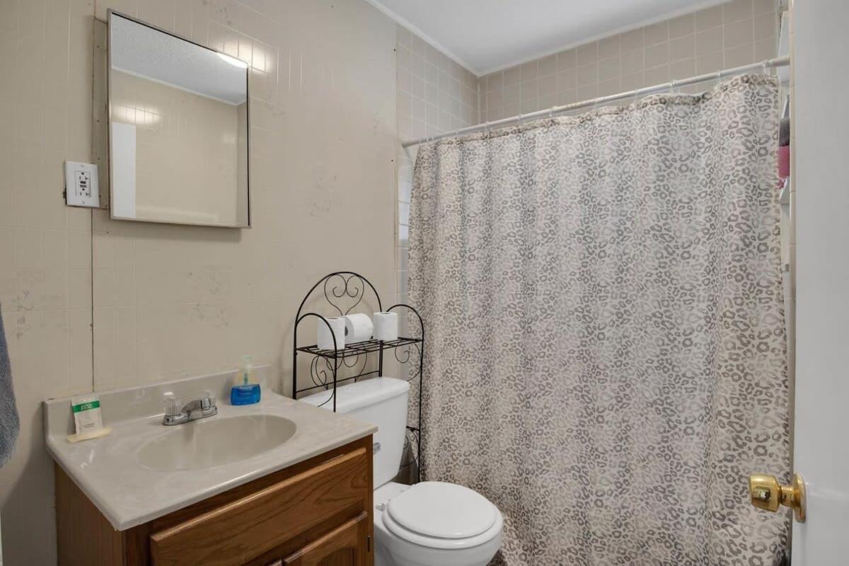 2-Bedroom Pet-Friendly Apartment In East 諾克斯維爾 外观 照片