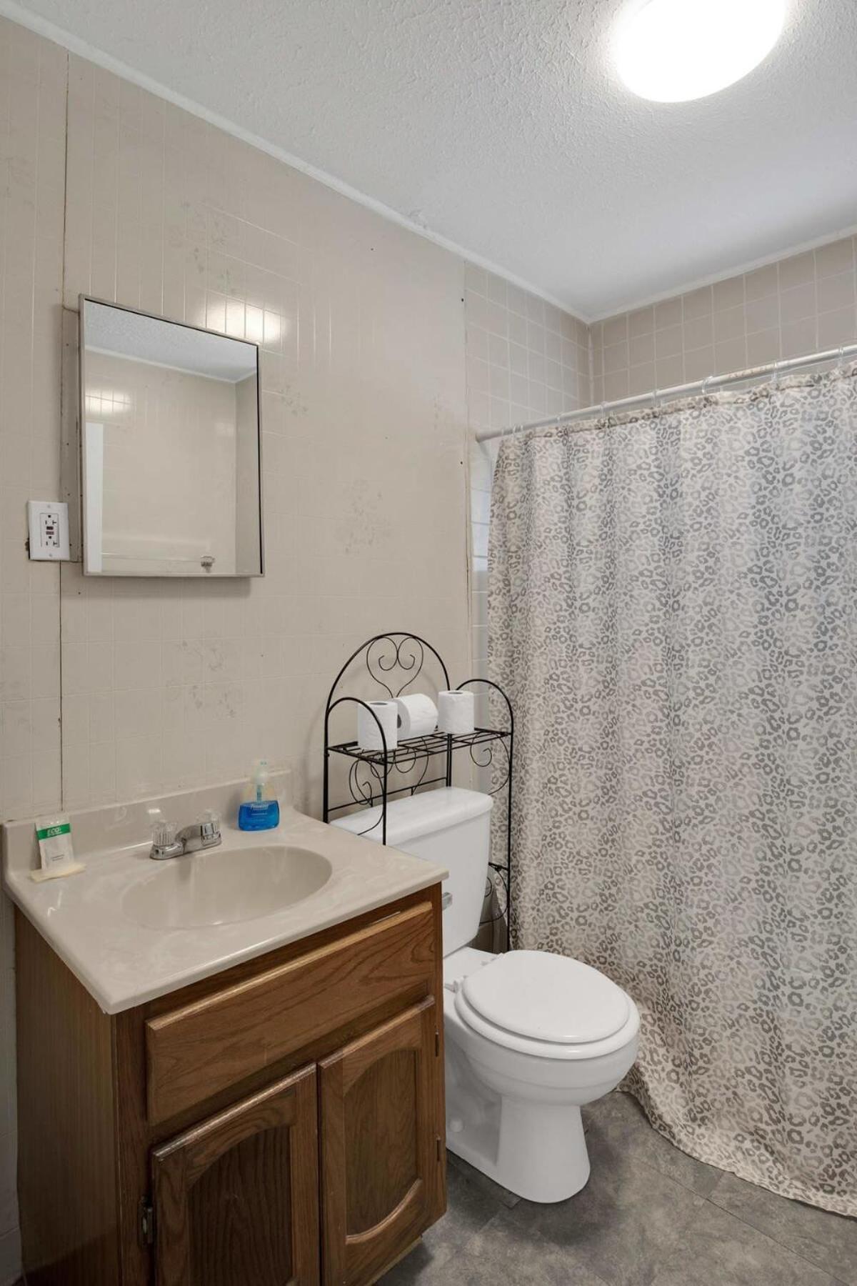2-Bedroom Pet-Friendly Apartment In East 諾克斯維爾 外观 照片