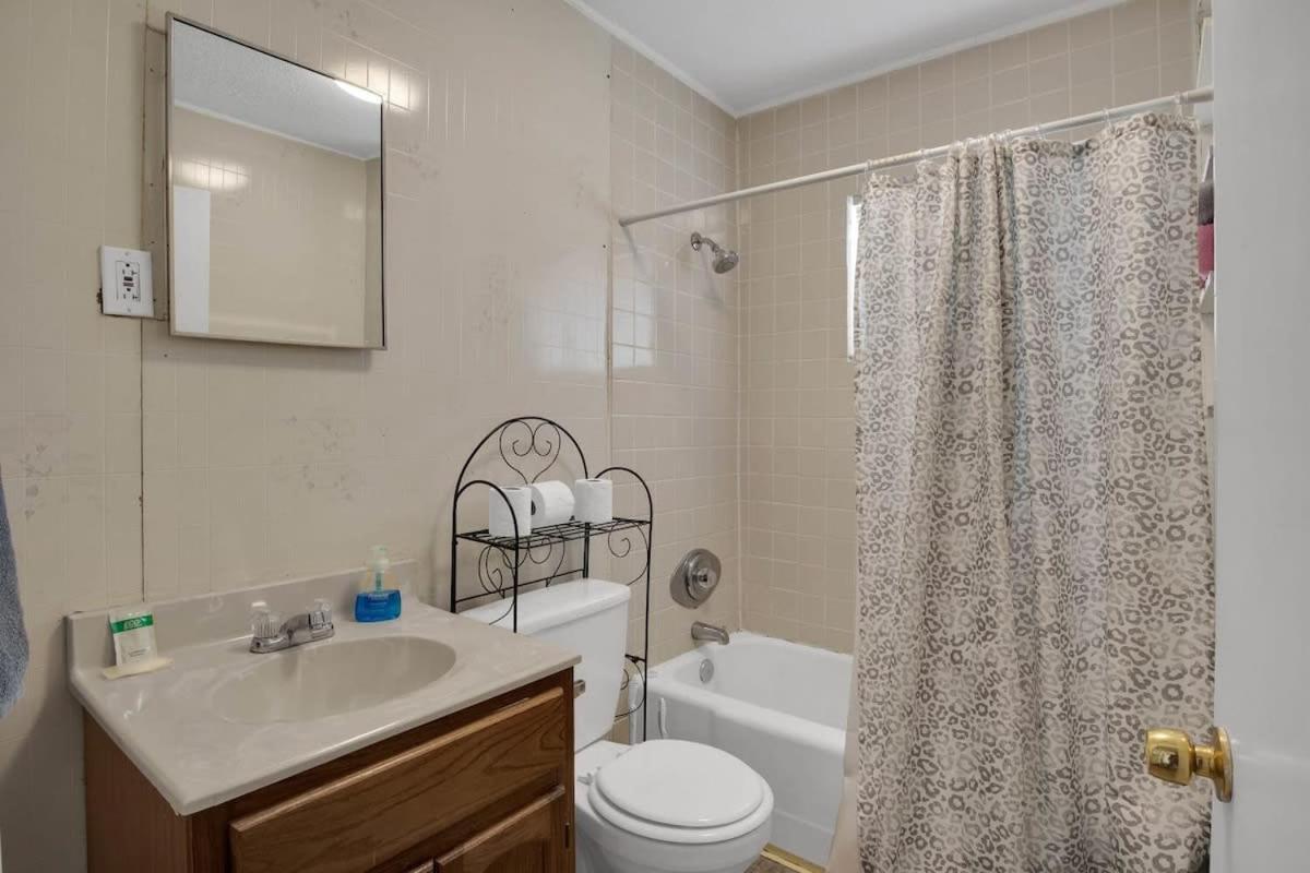2-Bedroom Pet-Friendly Apartment In East 諾克斯維爾 外观 照片